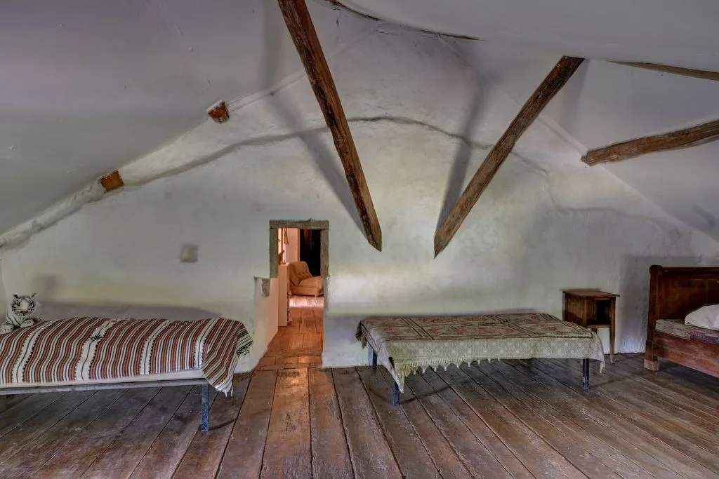 The long attic